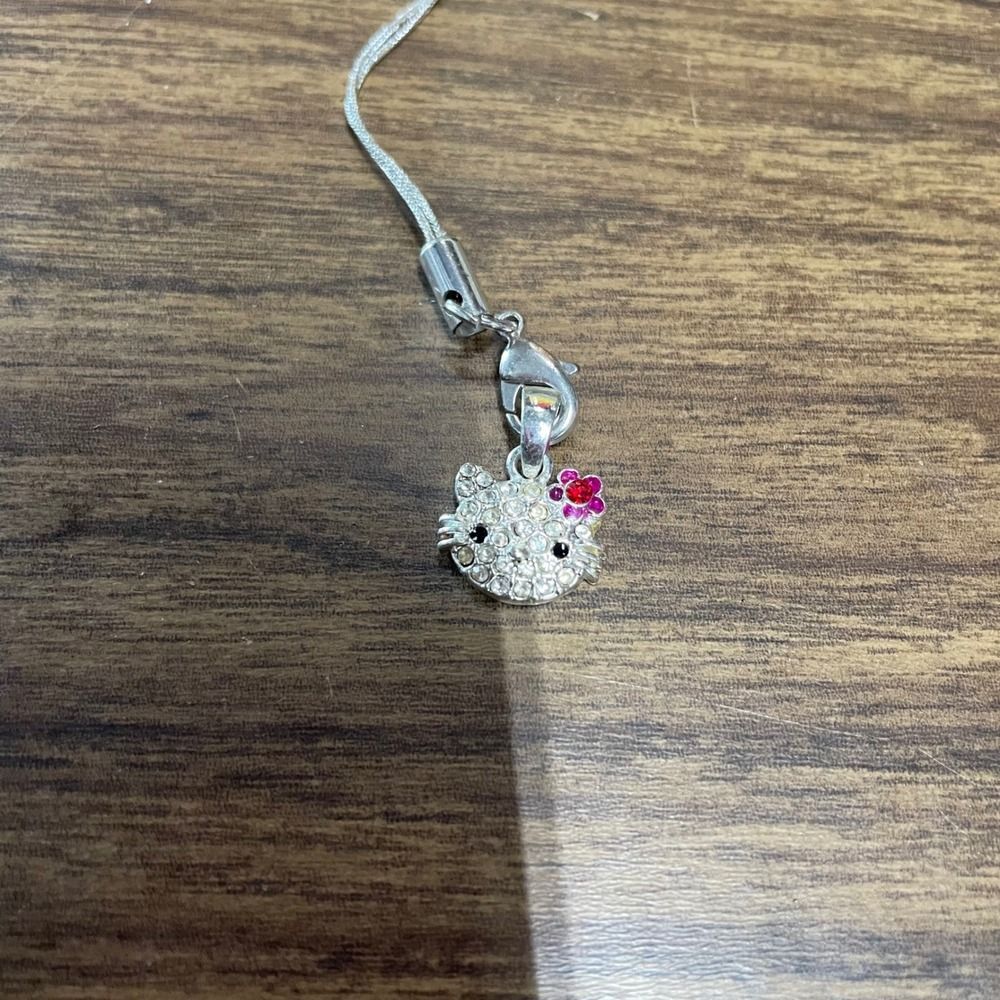 Hello Kitty Anywhere Charm‎ Rhinestone Silver Tone Cell Phone Accessory - Picture 3 of 10